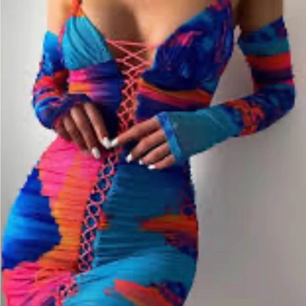 Tiger Mist Multicolor Ruched Dress - Picture 2 of 3